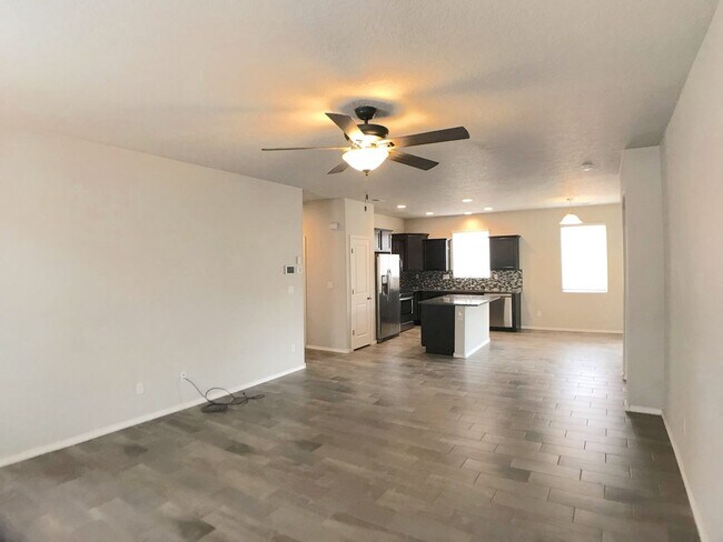 Building Photo - Spacious 3BR/2BA Los Lunas Home with Open Layout, Office Space & Refrigerated Air
