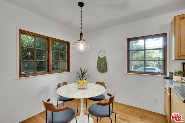 Building Photo - 4300 Laurelgrove Ave