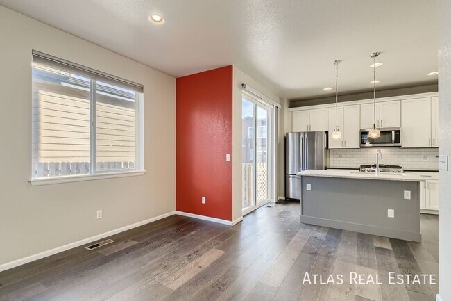 Building Photo - 17181 E Cedar Gulch Dr