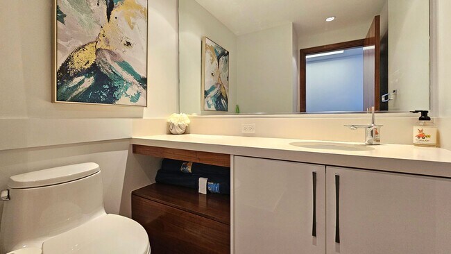 Building Photo - Rarely Available 2BR+Den at ONE Ala Moana | Amazing Views & Resort Amenities