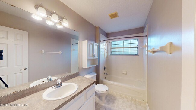 Building Photo - 281 Village Green Ave