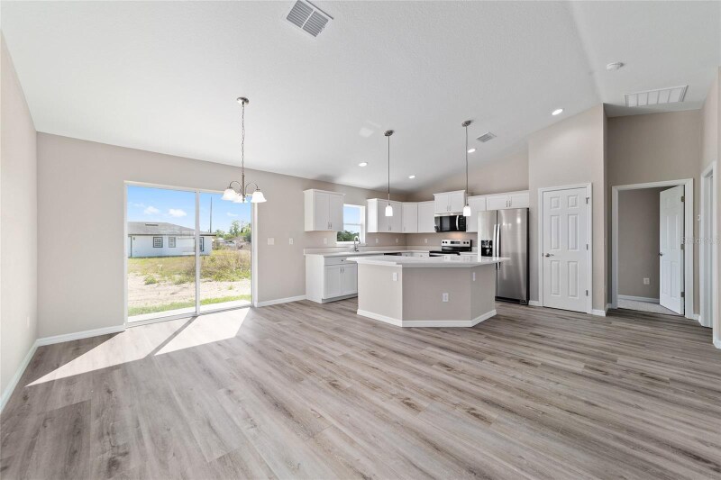 Building Photo - 10426 SW 133 Ave