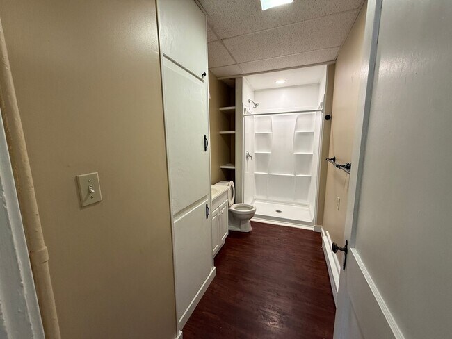 Building Photo - 276 Notre Dame Ave