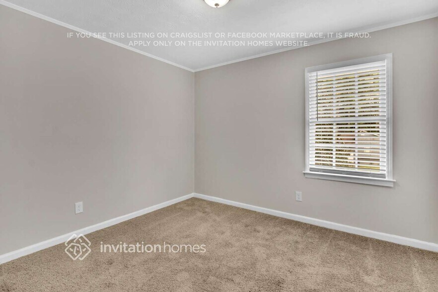 Building Photo - 3753 Briarcliff Dr