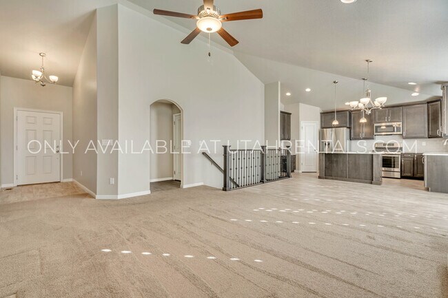 Building Photo - 1419 Stayner Dr