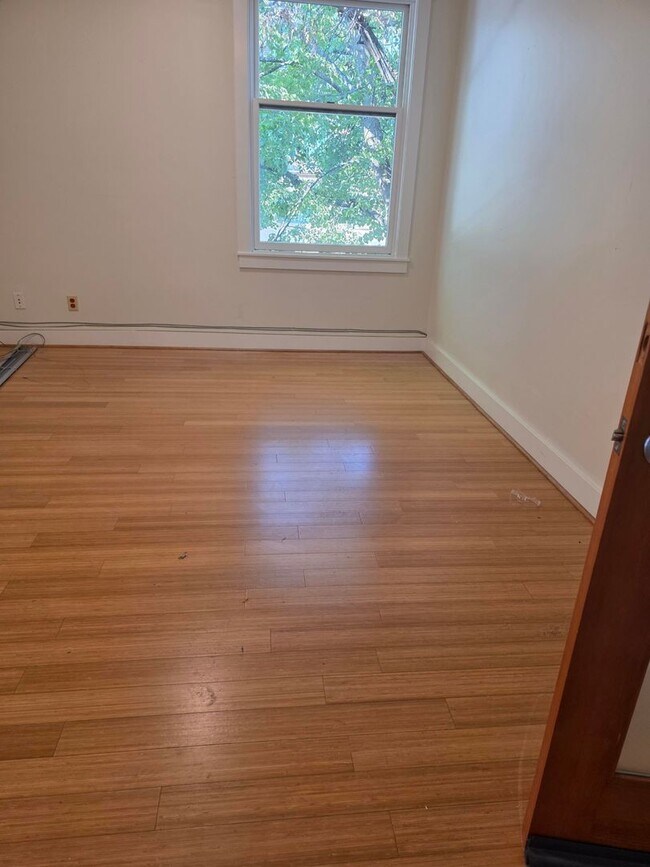 Building Photo - FREMONT COURT