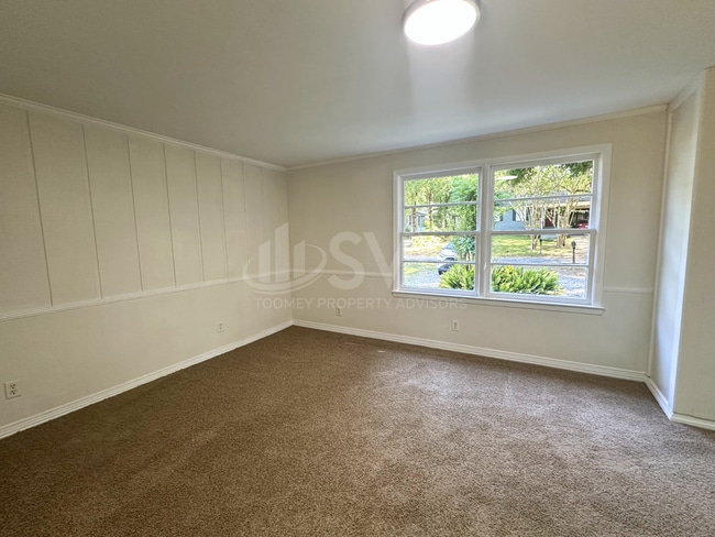 Building Photo - 5207 Azalea Cir S