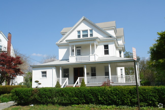 Building Photo - 161 Morris Ave