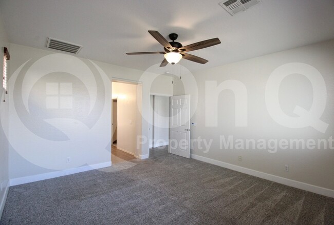 Building Photo - 19350 E Carriage Way