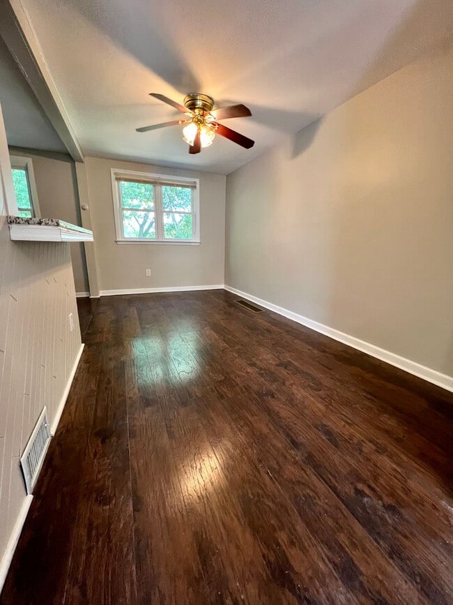 Building Photo - Newly Renovated 3-Bedroom Single Family Home in Darby! Available NOW!