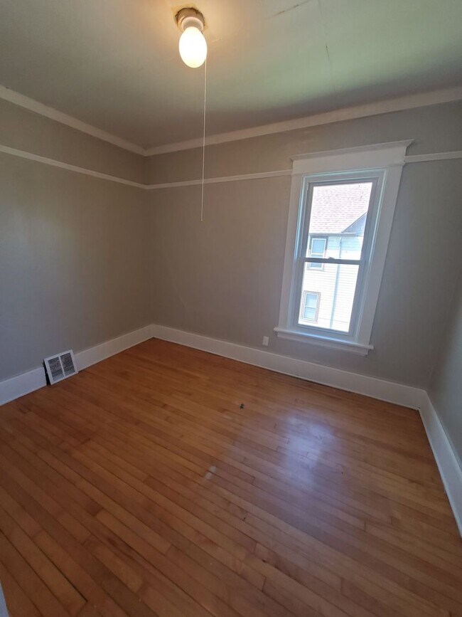Building Photo - 2023-2025 N 24th St. (Duplex)
