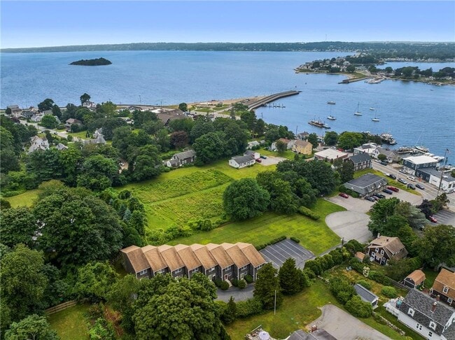 Building Photo - 33 Sakonnet E