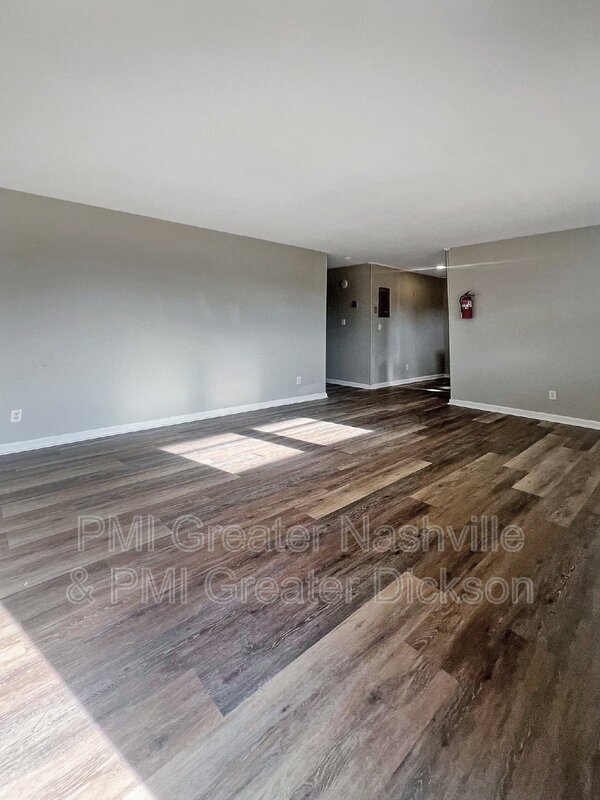 Building Photo - 542 Ashe Ave