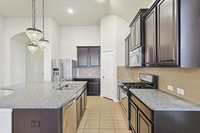 Building Photo - 905 Green Coral Dr