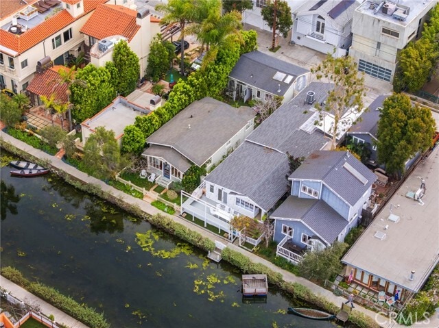 Building Photo - 410 Carroll Canal