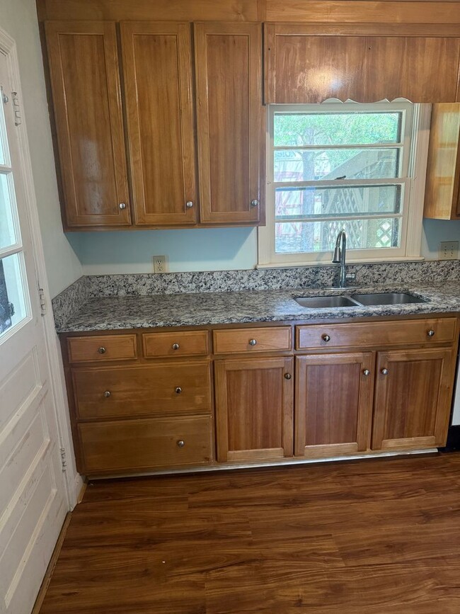 Building Photo - Charming 3-Bedroom Home with Huge Workshop...