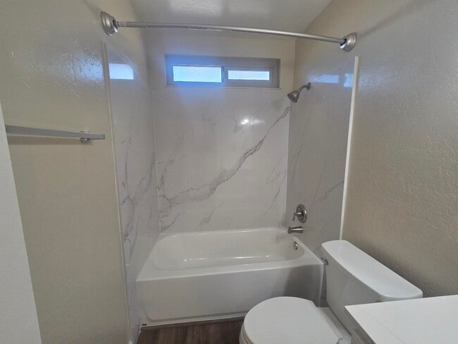 Building Photo - 20077 Redwood Rd