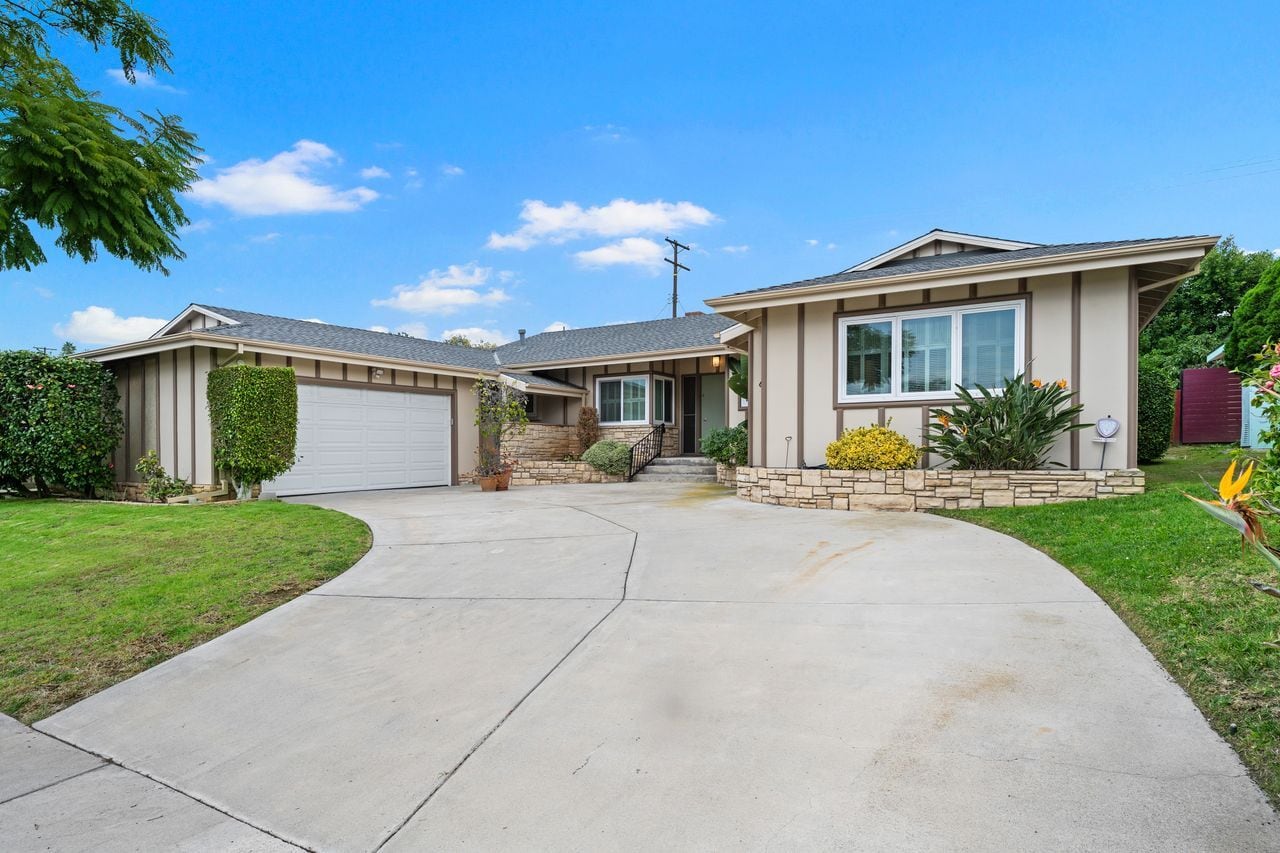 Building Photo - 6204 S Corning Ave