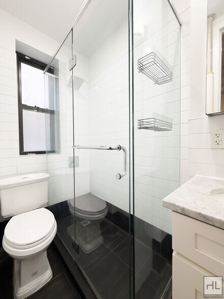 Building Photo - EASTERN PARKWAY / Spacious Crown Heights 1...