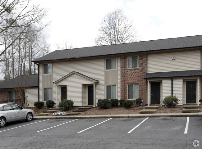 Building Photo - Creekside Apartments