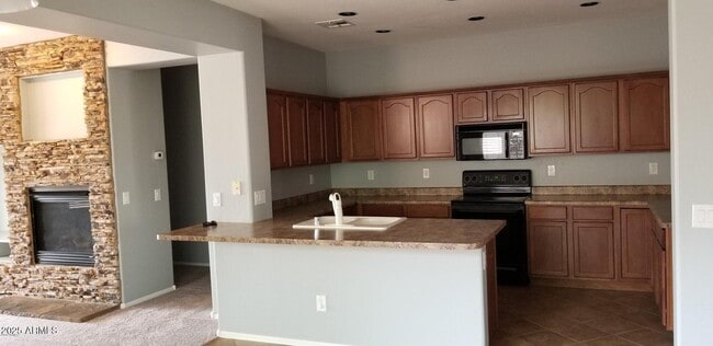 Building Photo - 15227 W Tasha Dr