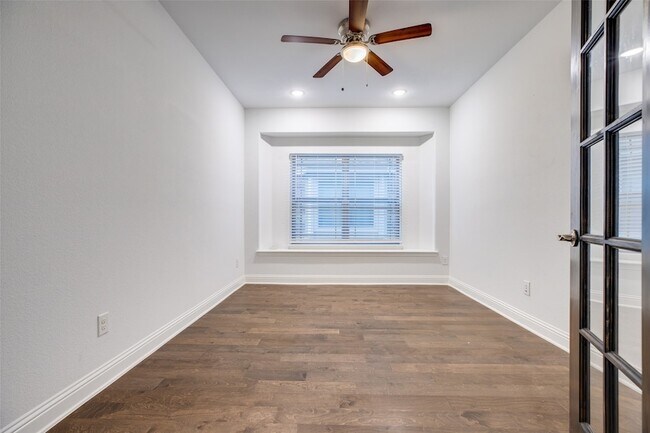 Building Photo - 13940 Steadman Dr