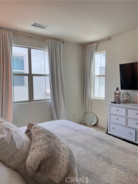 Building Photo - 16032 Sunny Ct