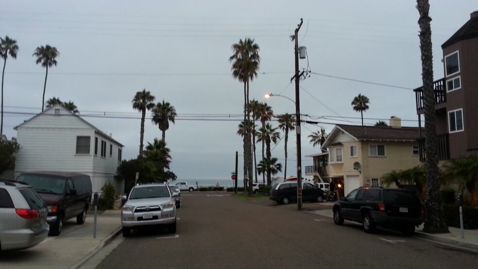 Building Photo - 406 S Myers St