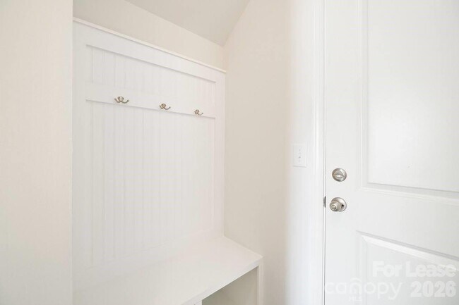 Building Photo - 1024 Arbury Way