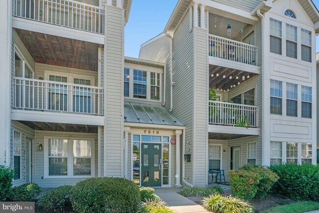 Building Photo - 7518 Snowpea Ct