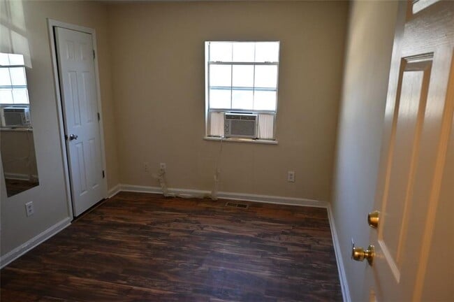 Building Photo - 6327 Cooper St