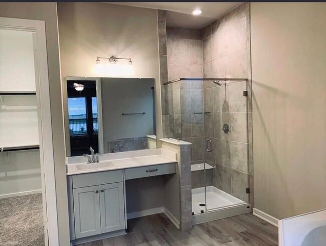 Building Photo - 584 Santa Rosa Hls Dr