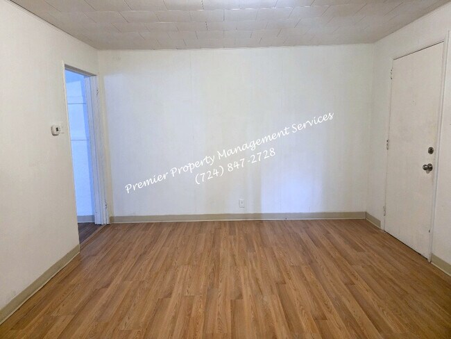 Building Photo - 307 Todd St