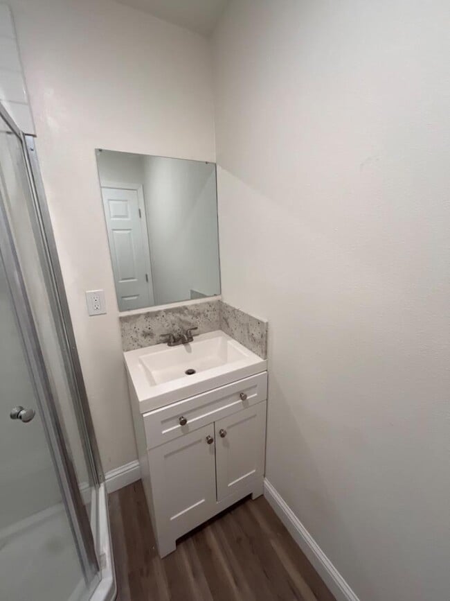 Building Photo - 1593 North Thorne Avenue