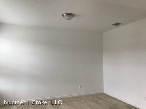 Building Photo - 6 br, 4 bath House - 752 Caterpillar Run