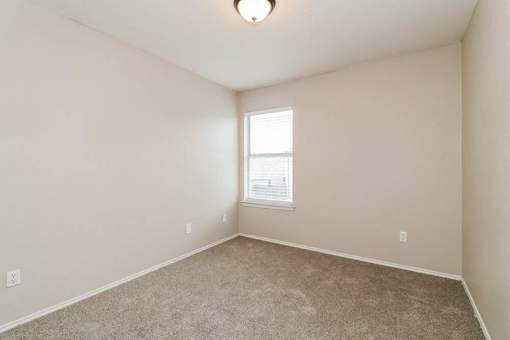 Building Photo - 10628 Wild Oak Dr