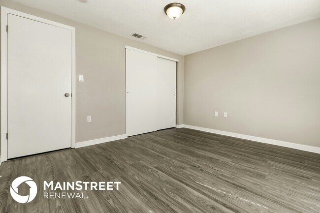 Building Photo - 7025 Rockwood Dr