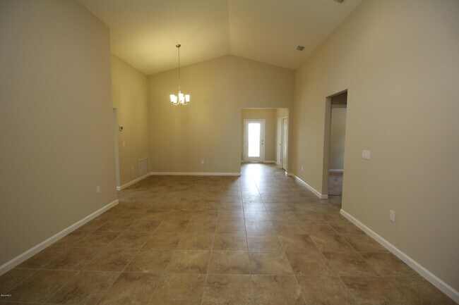 Building Photo - 2207 Attilburgh Blvd