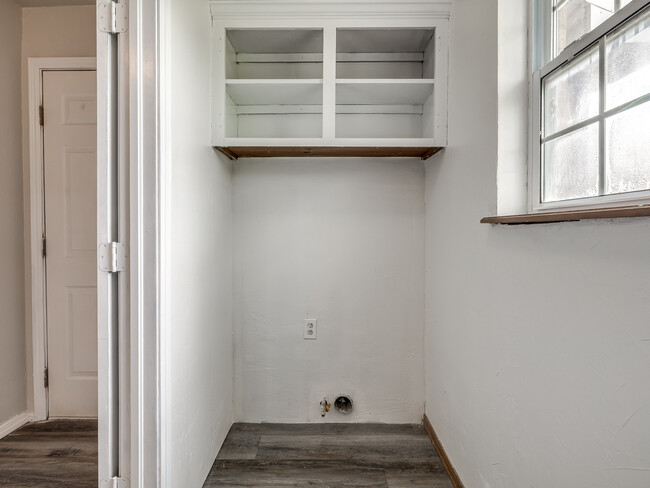 Building Photo - 11308 Meadow Ridge Ln