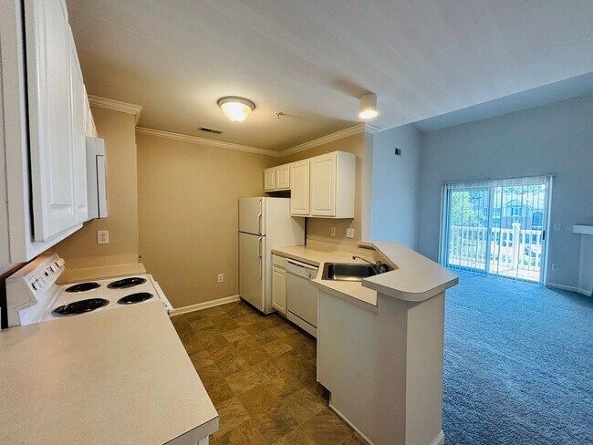 Building Photo - 209 S Knollwood Dr