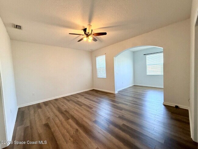 Building Photo - 1623 Musgrass Cir