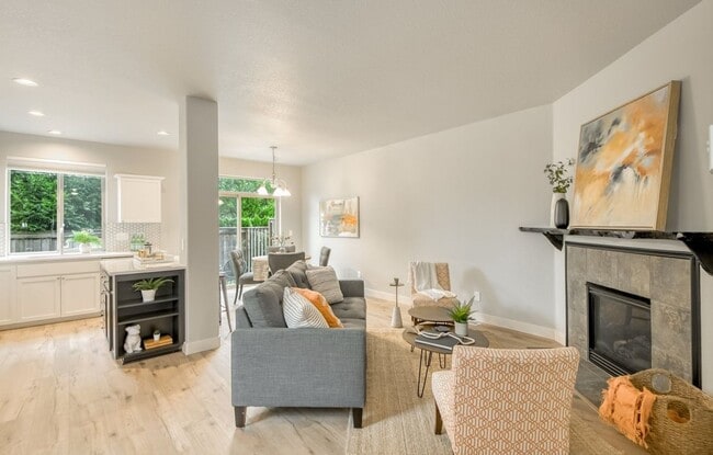 Building Photo - Beautiful Upscale End Unit Townhome with Lots of Updates! Walking Distance to Shopping & More!