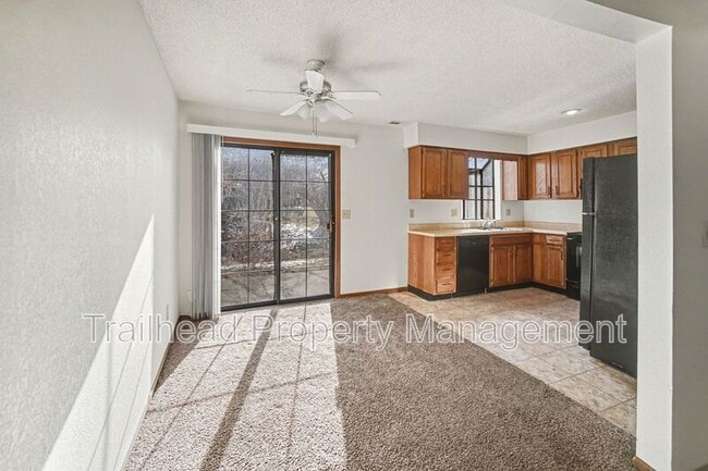 Building Photo - 410 NW Nottingham Ln