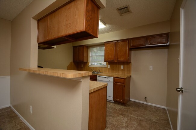 Building Photo - Home For Rent In TX: Spring 77381 – N Wood...