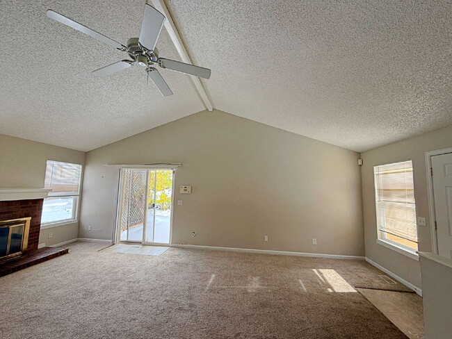 Building Photo - Wonderful 4 Bedroom Ranch in Lexington East and Minutes to Buckley SFB