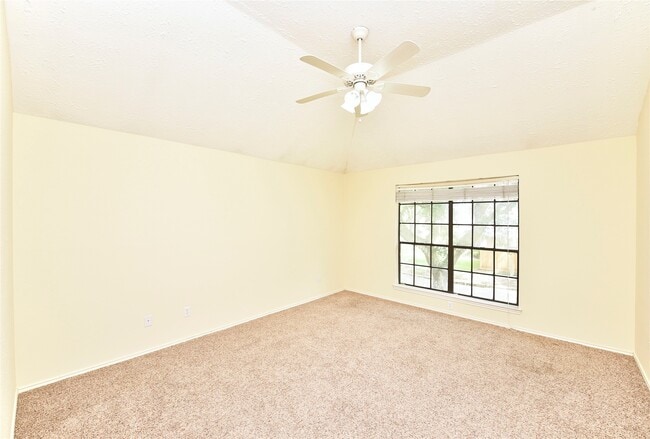 Building Photo - 3522 Pecan Point Dr