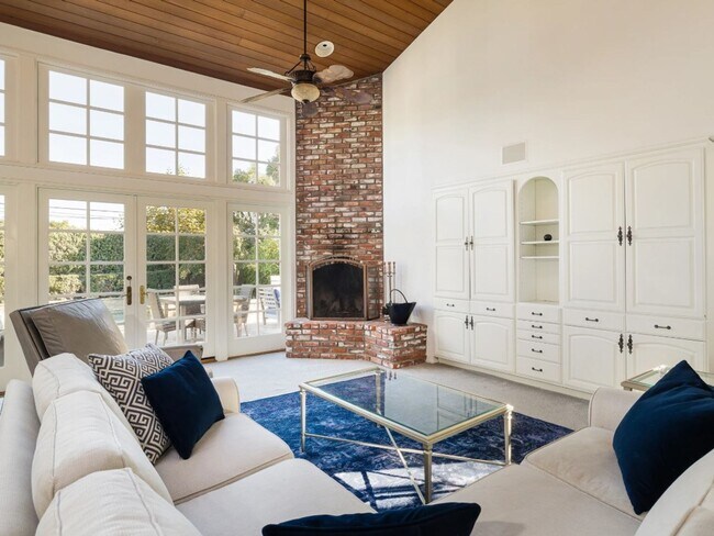 Building Photo - 4 Bed in Palos Verdes Estate • Valmonte Neighborhood