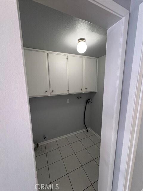 Building Photo - 633 Whitney Way