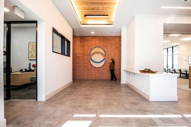 Building Photo - 5310 Helen St