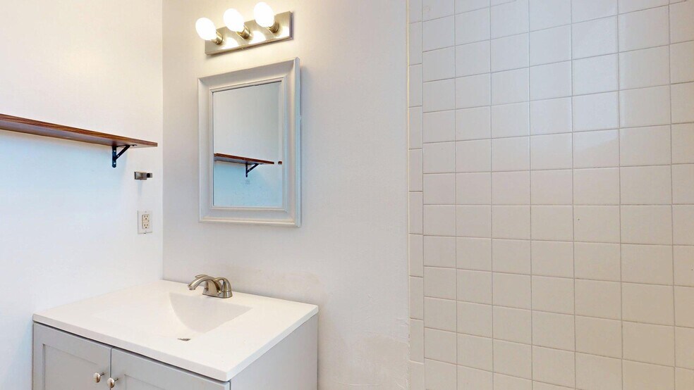 Building Photo - 1207 Barelas St SW